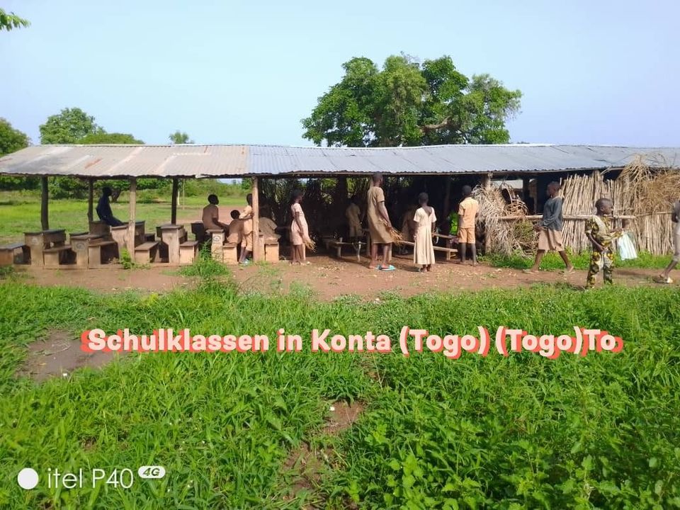 Aktuelle Situation in Konta – Schulunterricht im Freien